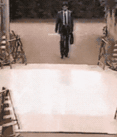 Kladdigt golv - prank