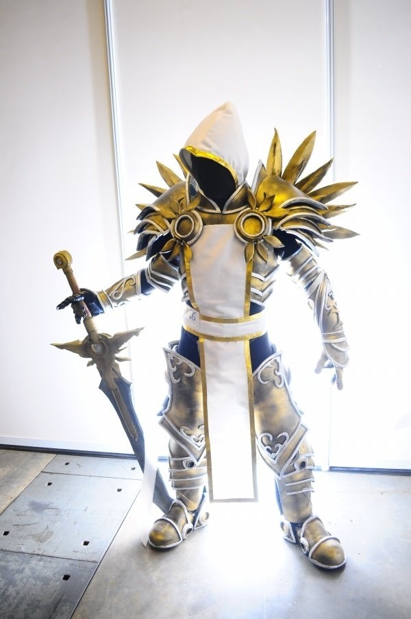 Tyrael cosplay