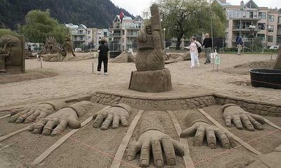 Imponerande konst i sand